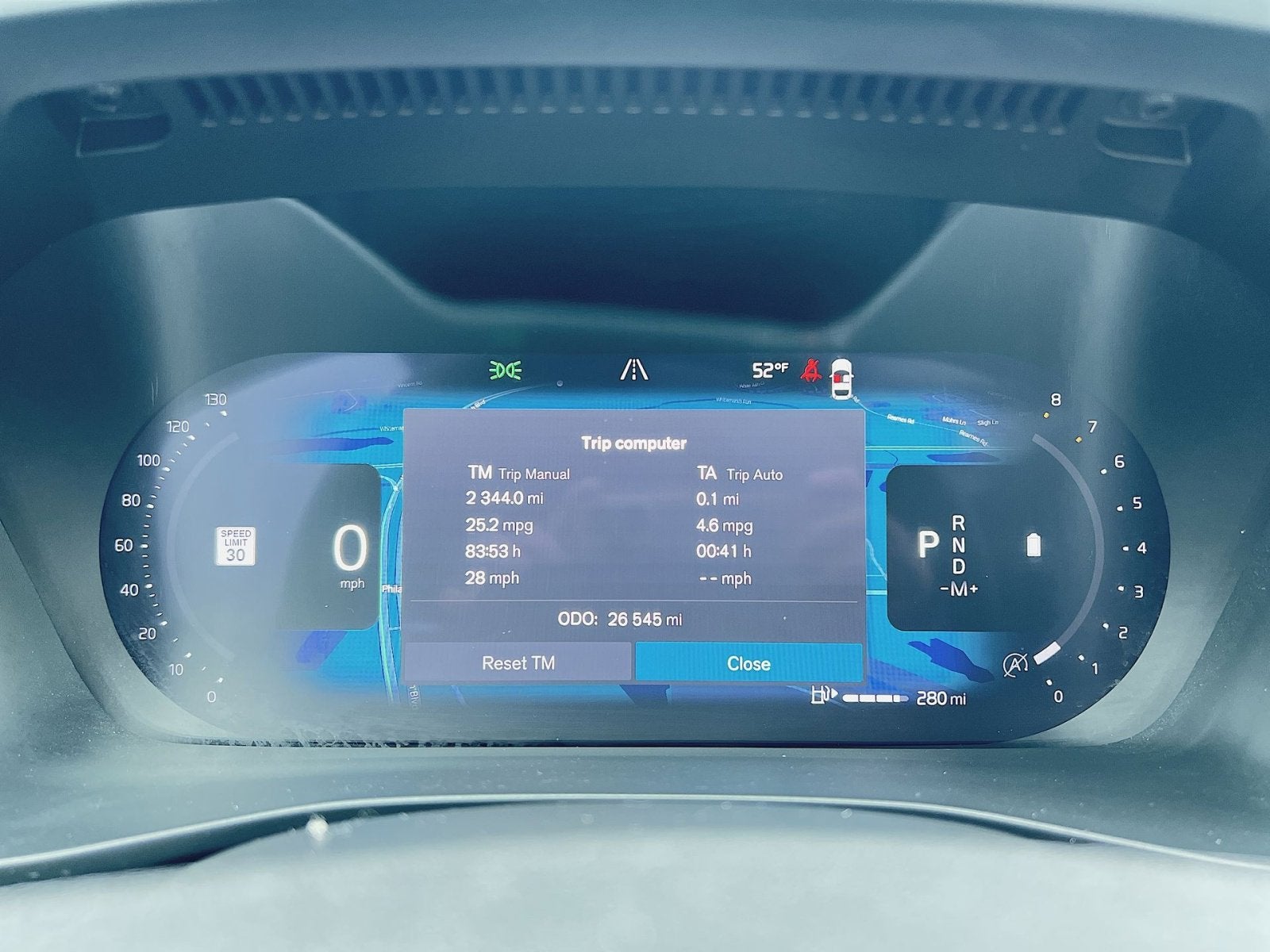 2023 Volvo XC40 B5 Plus Dark Theme