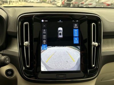 2023 Volvo XC40 B5 Plus Dark Theme