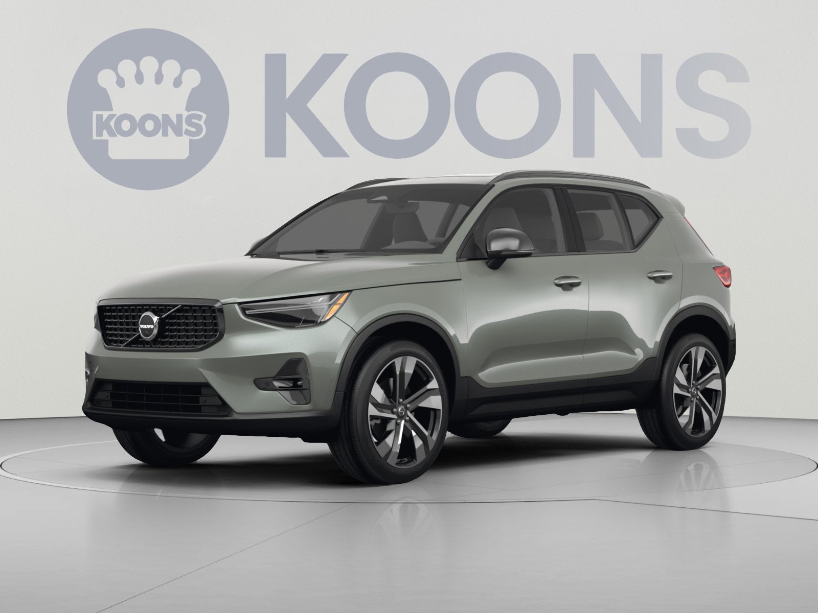 2023 Volvo XC40 B5 Plus Dark Theme