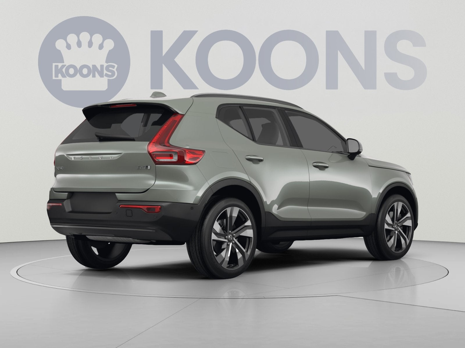 2023 Volvo XC40 B5 Plus Dark Theme