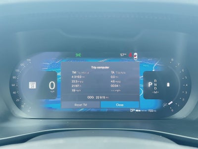 2023 Volvo XC40 B5 Plus Dark Theme