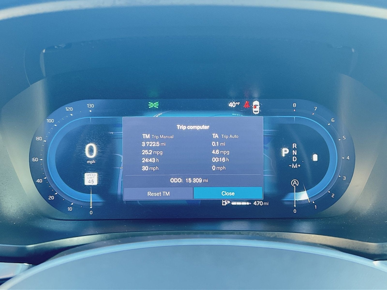 2025 Volvo V60 Cross Country B5 Plus