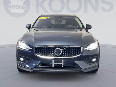 2024 Volvo V60 Cross Country B5 Plus