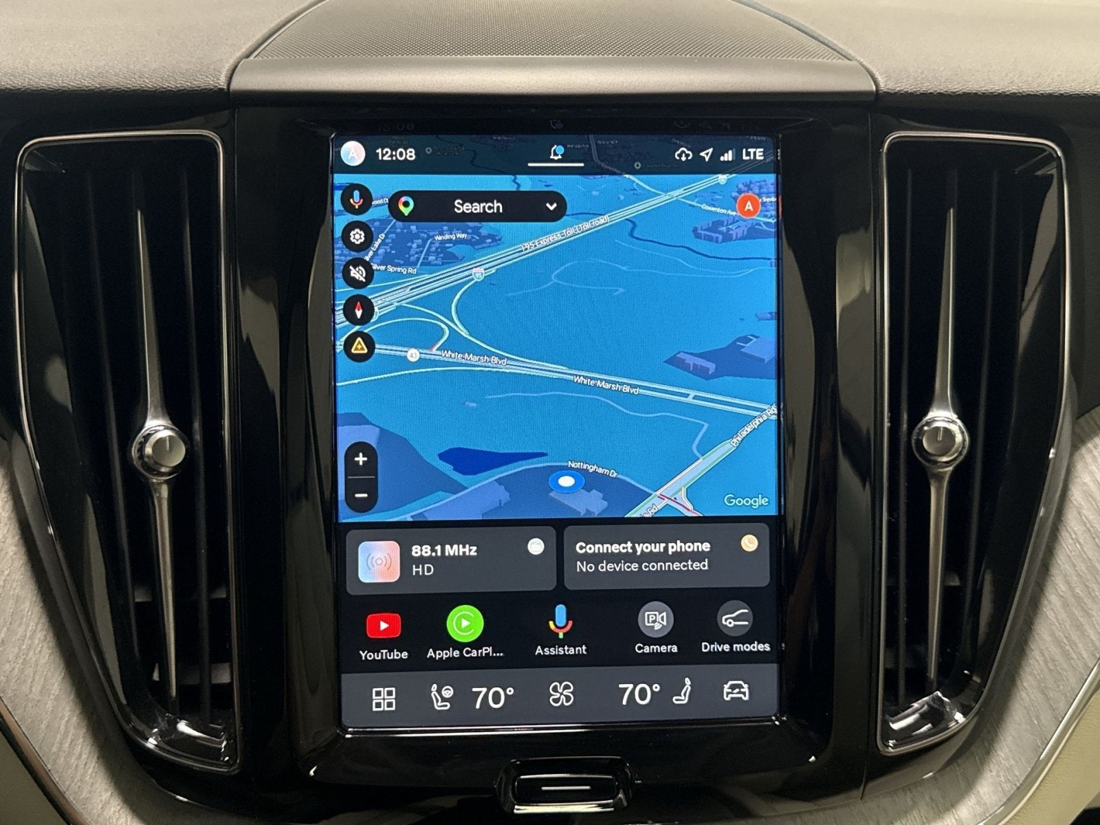 2025 Volvo XC60 B5 Plus