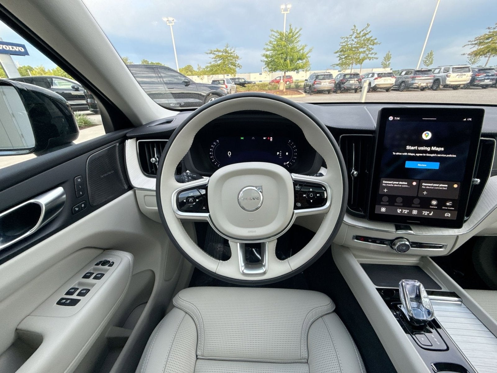 2026 Volvo XC60 B5 Ultra