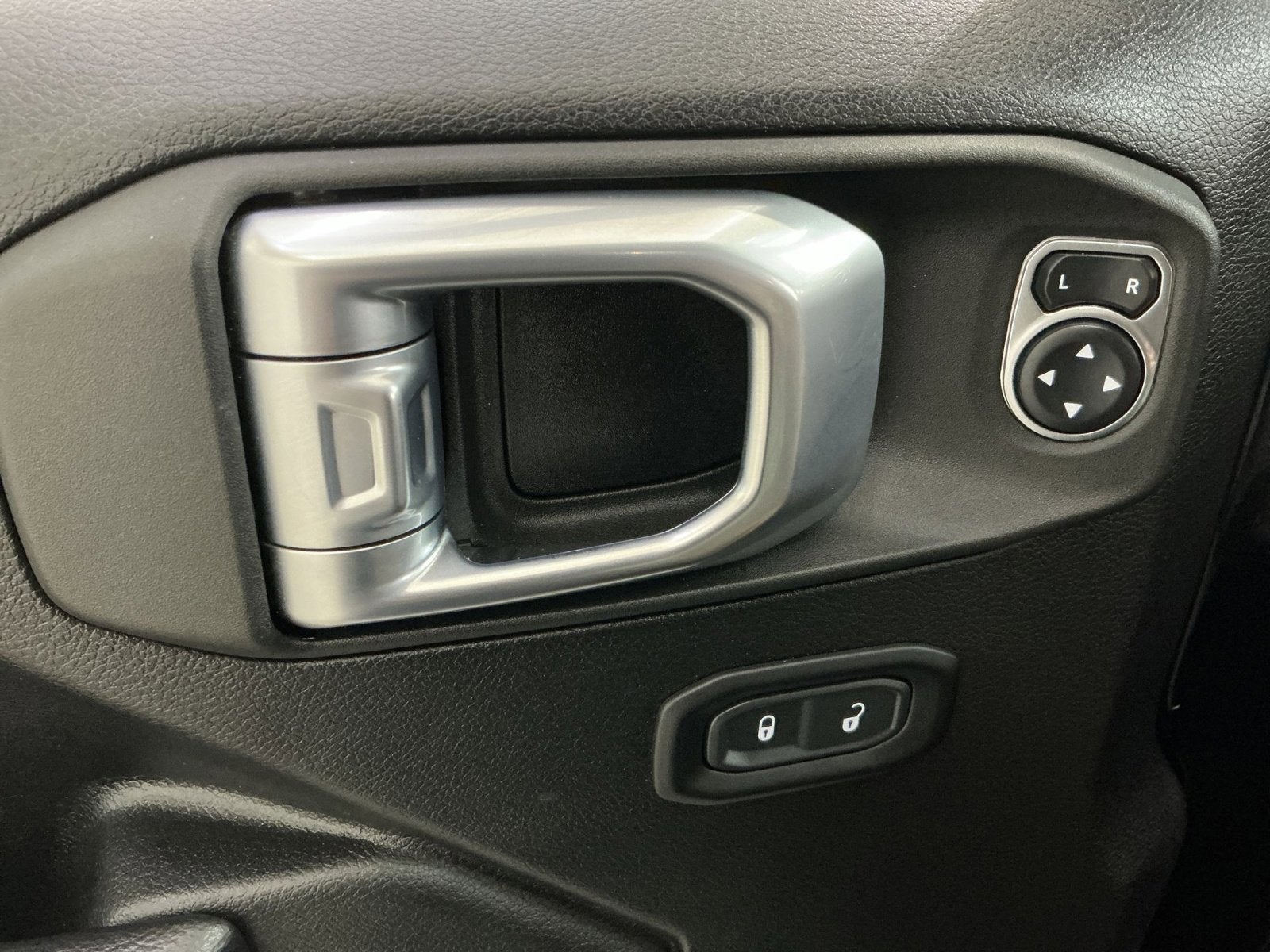 2021 Jeep Wrangler Sport S