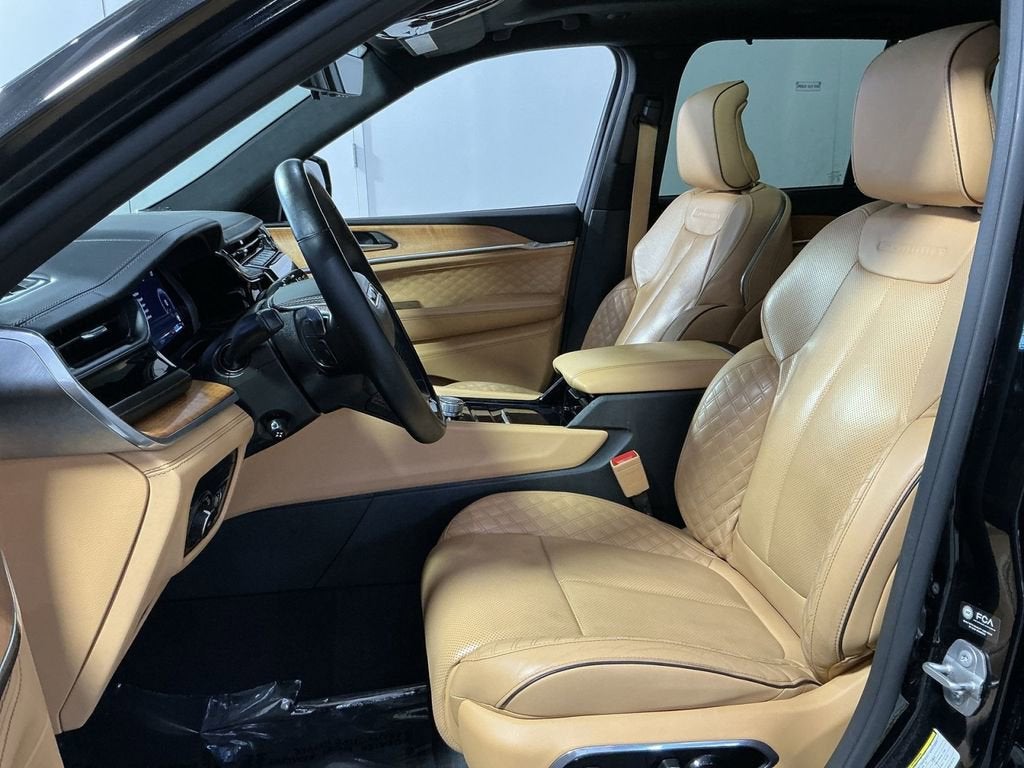 2023 Jeep Grand Cherokee Summit Reserve