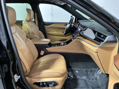 2023 Jeep Grand Cherokee Summit Reserve
