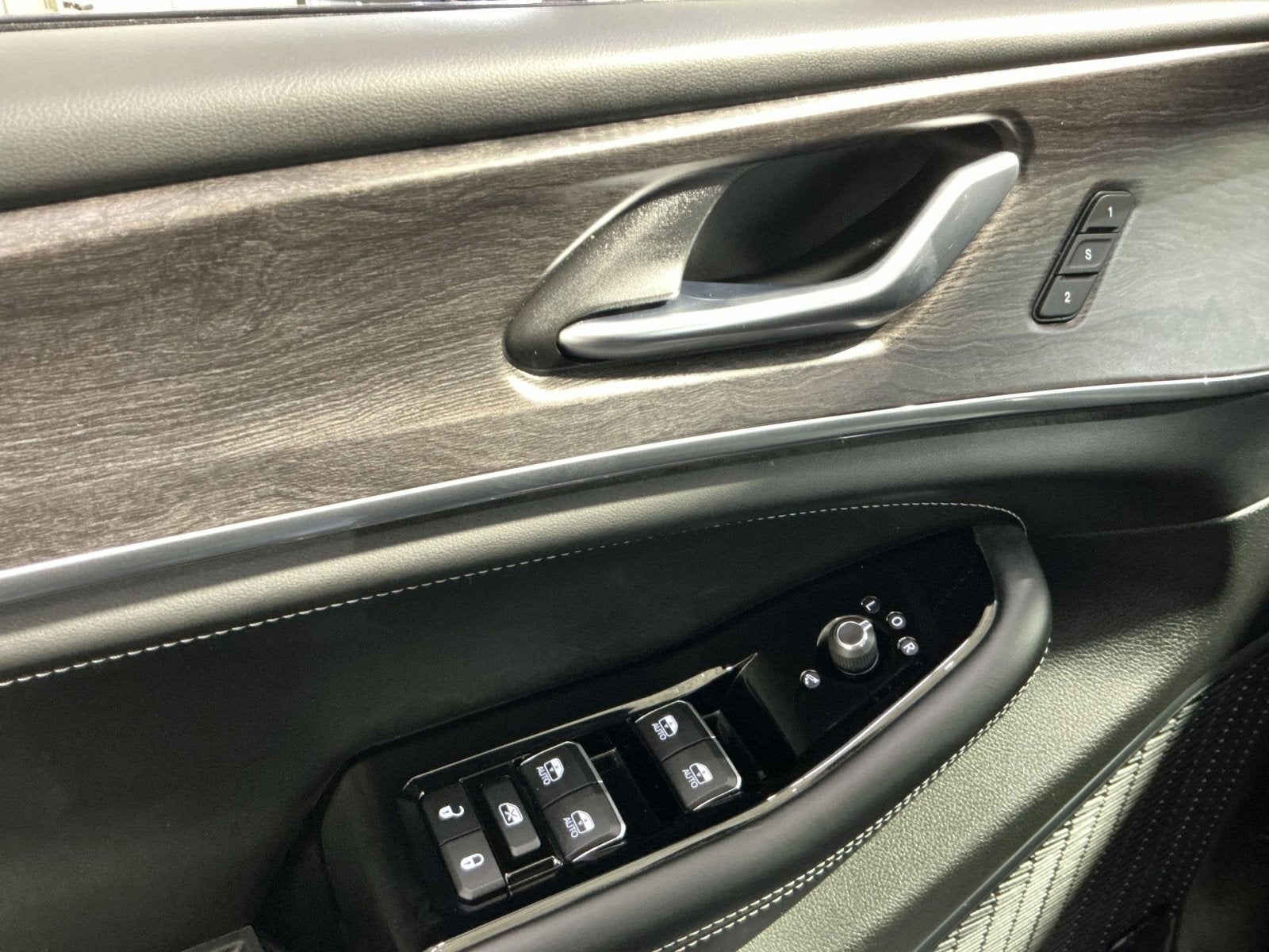 2023 Jeep Grand Cherokee L Overland