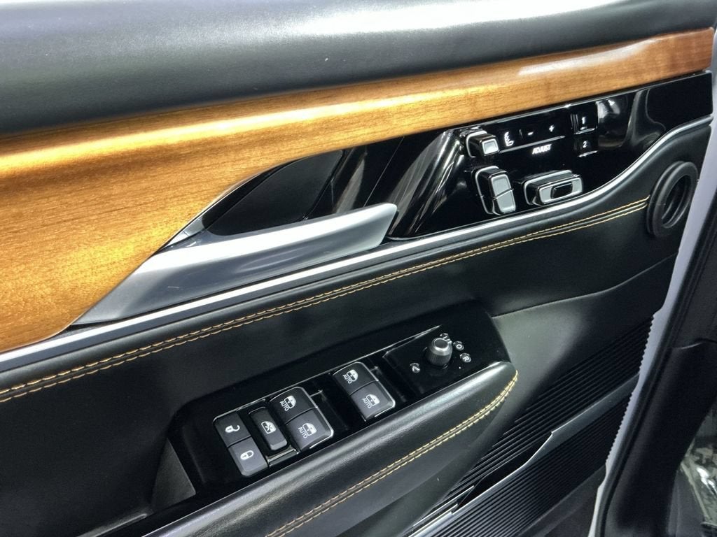 2023 Jeep Grand Wagoneer Series III