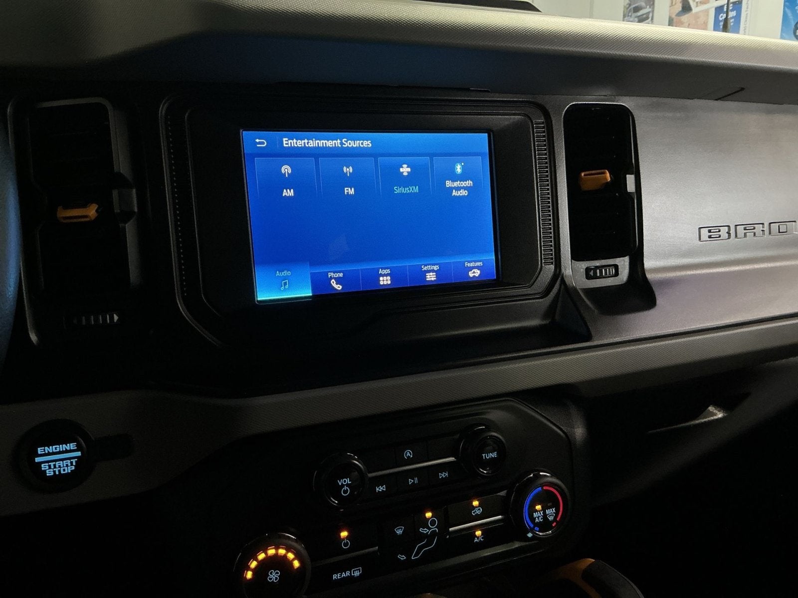 2023 Ford Bronco Base