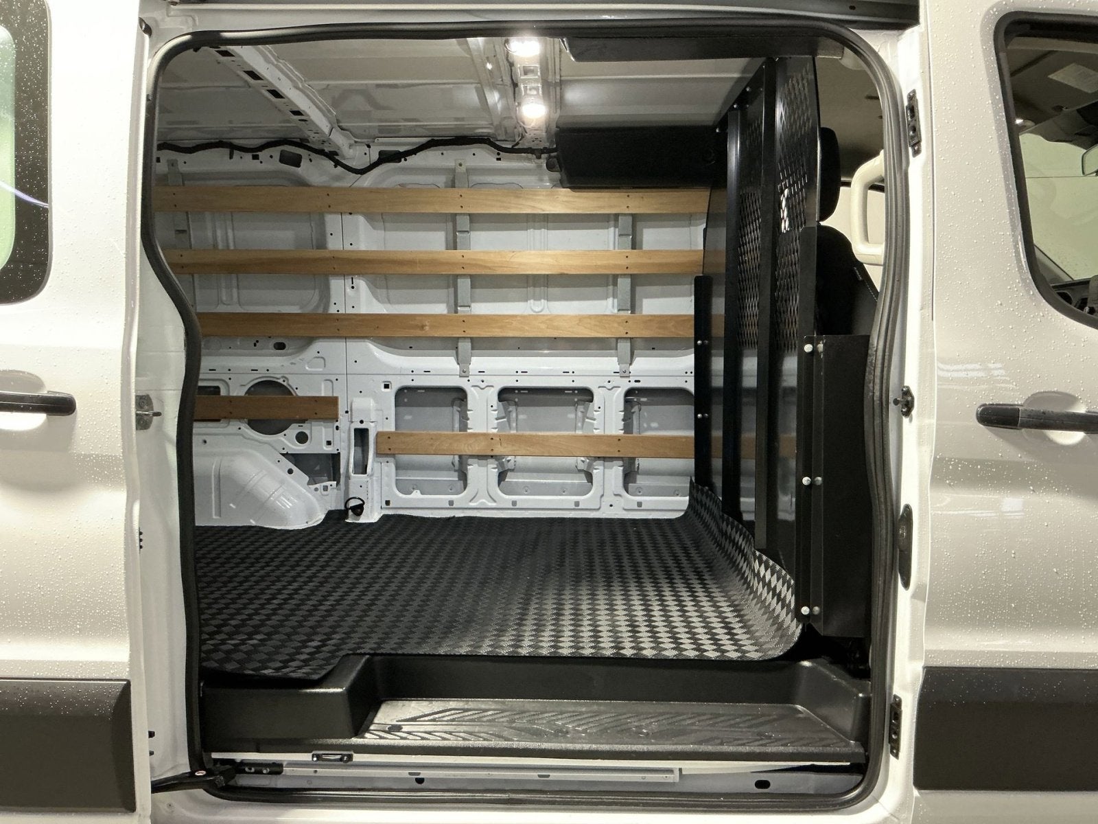 2024 Ford Transit Cargo Van T-250 130" Low Rf 9070 GVWR RWD