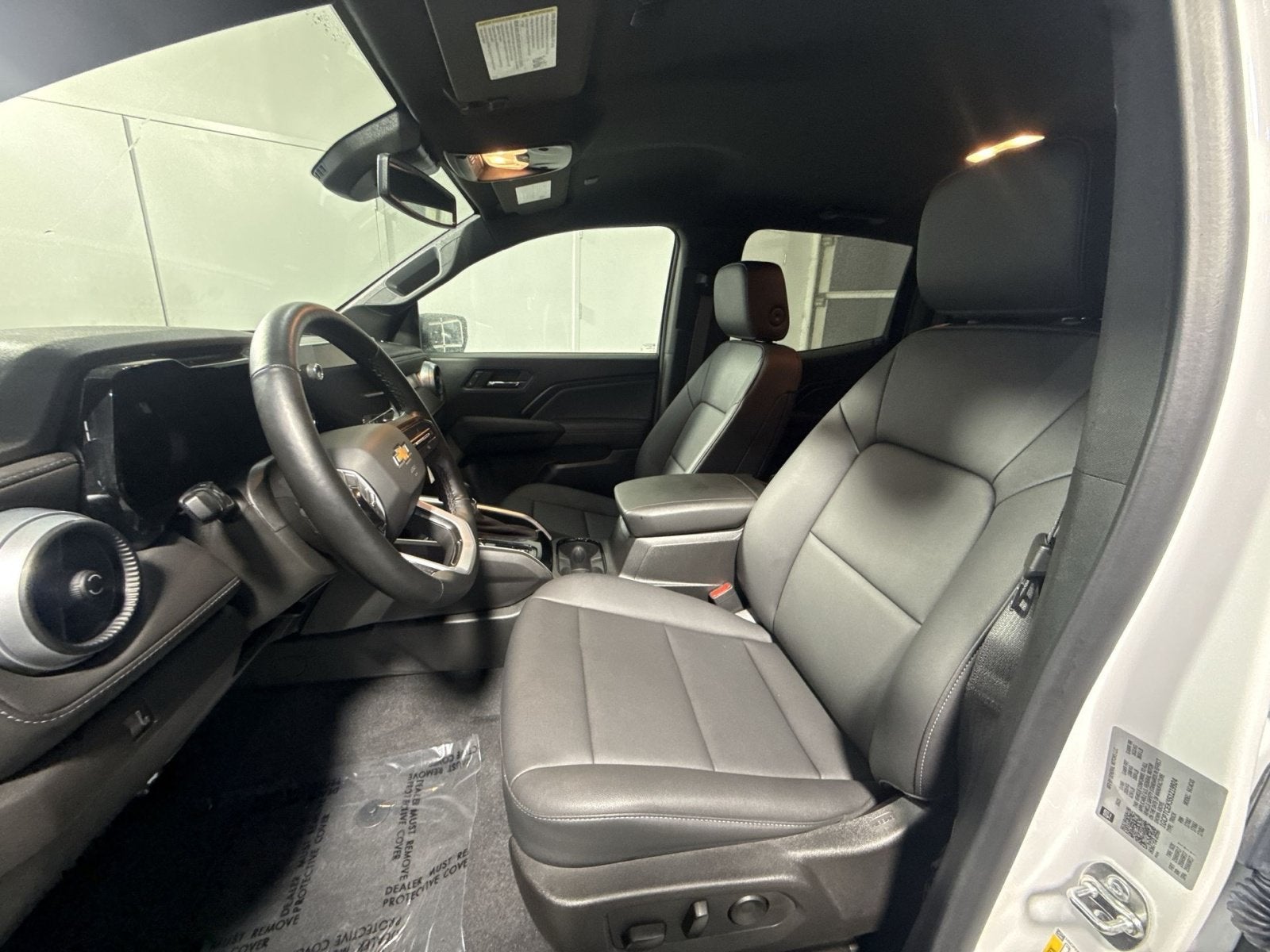 2025 Chevrolet Colorado WT/LT