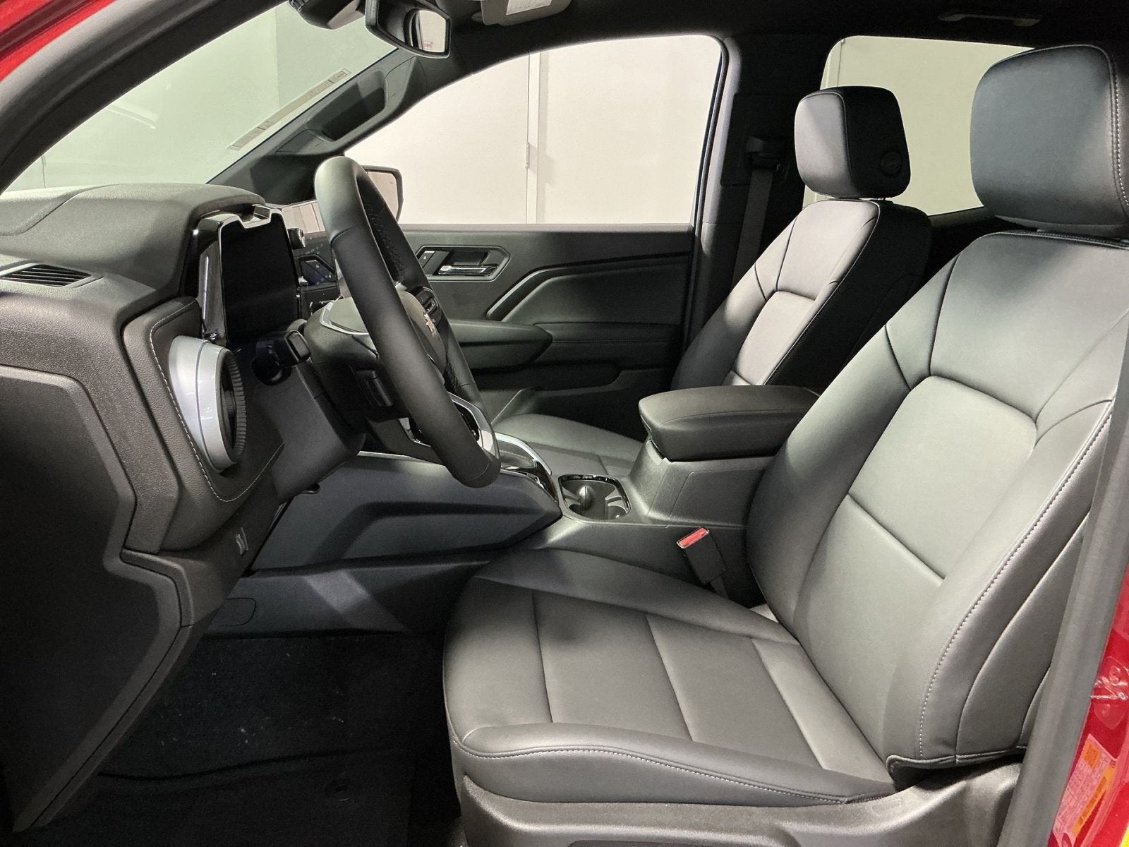 2026 Chevrolet Colorado LT - Photo 11