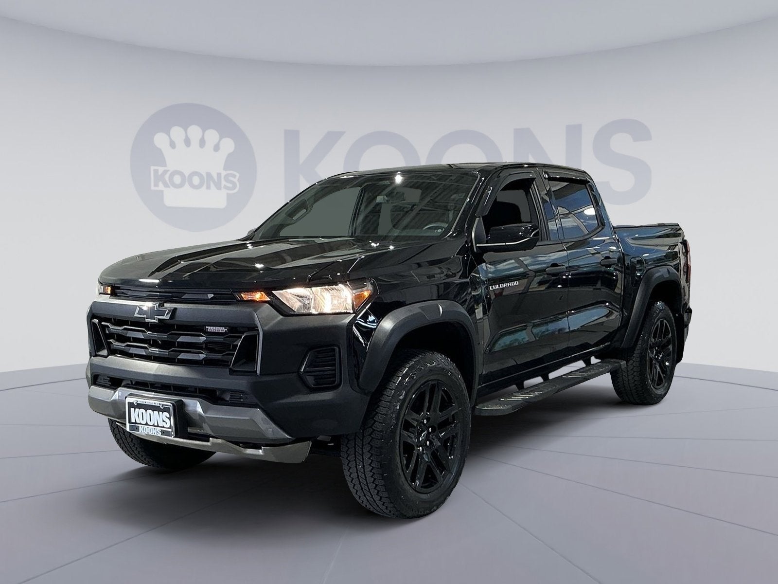 2024 Chevrolet Colorado 4WD Trail Boss Crew Cab Short Box's photo