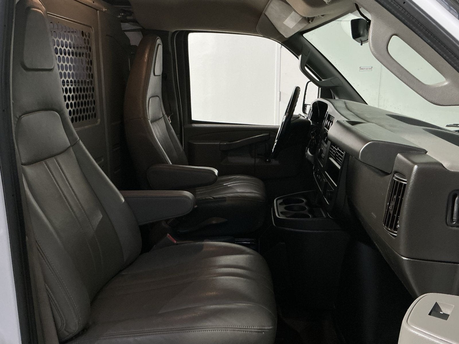 2022 Chevrolet Express Cargo 2500 WT