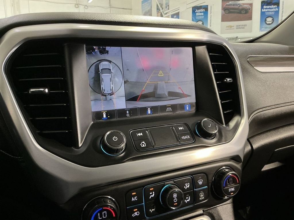 2022 GMC Acadia SLT