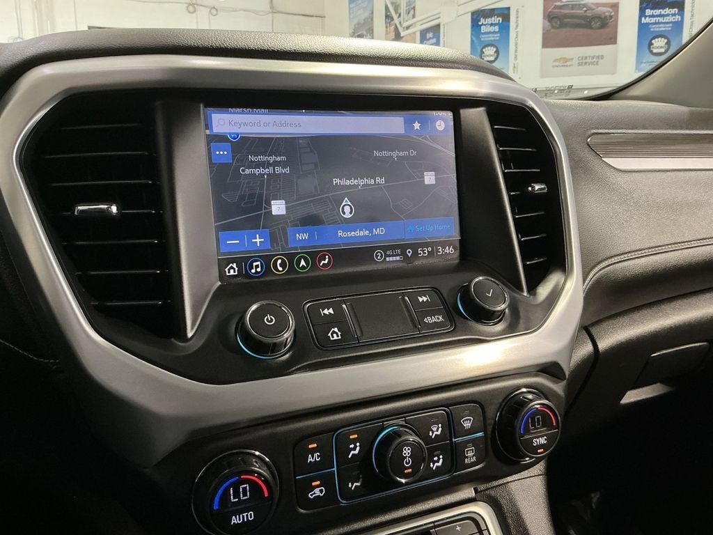 2022 GMC Acadia SLT