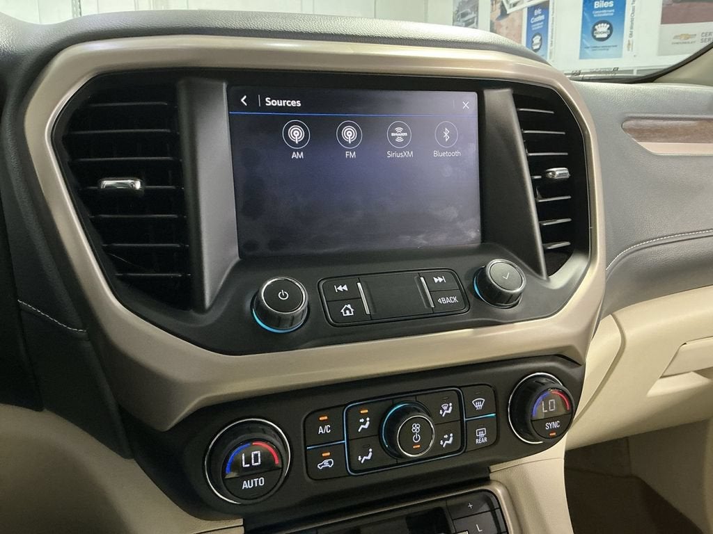 2023 GMC Acadia Denali