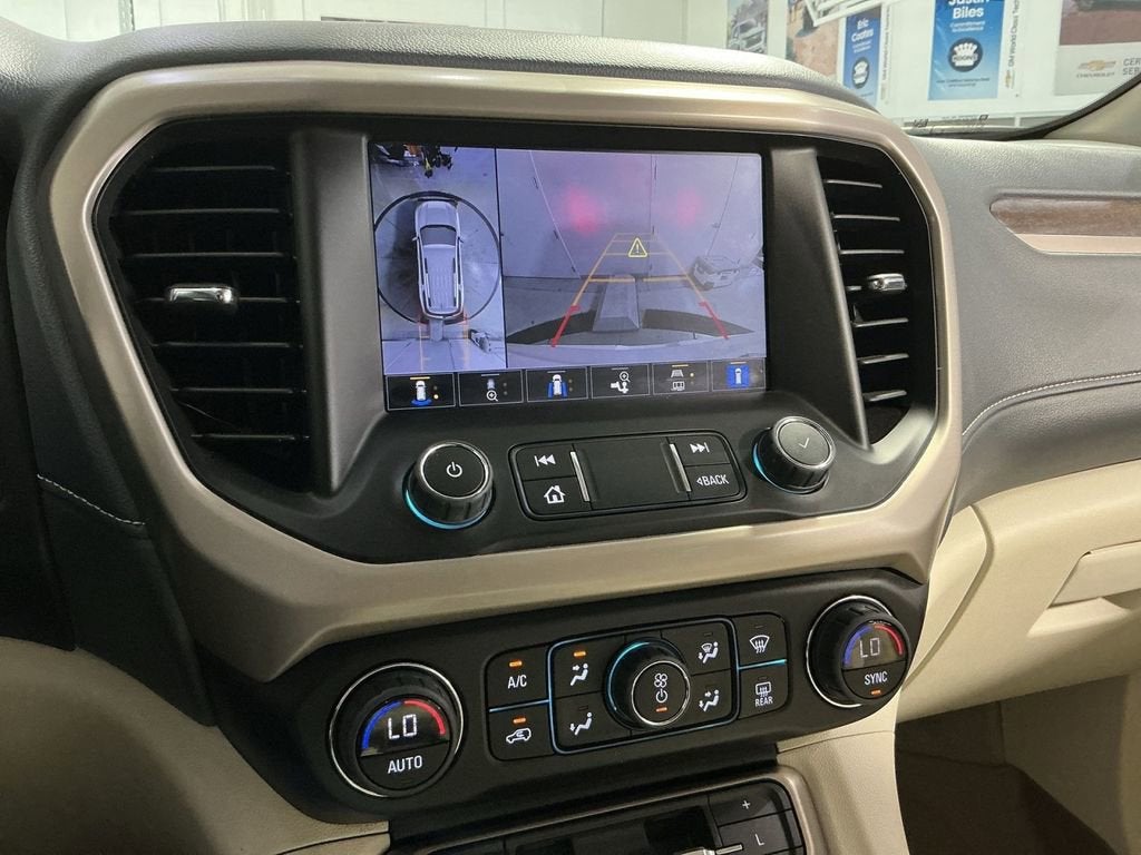2023 GMC Acadia Denali