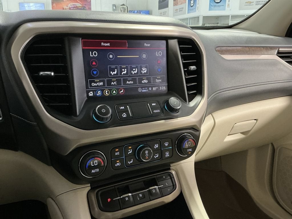 2023 GMC Acadia Denali