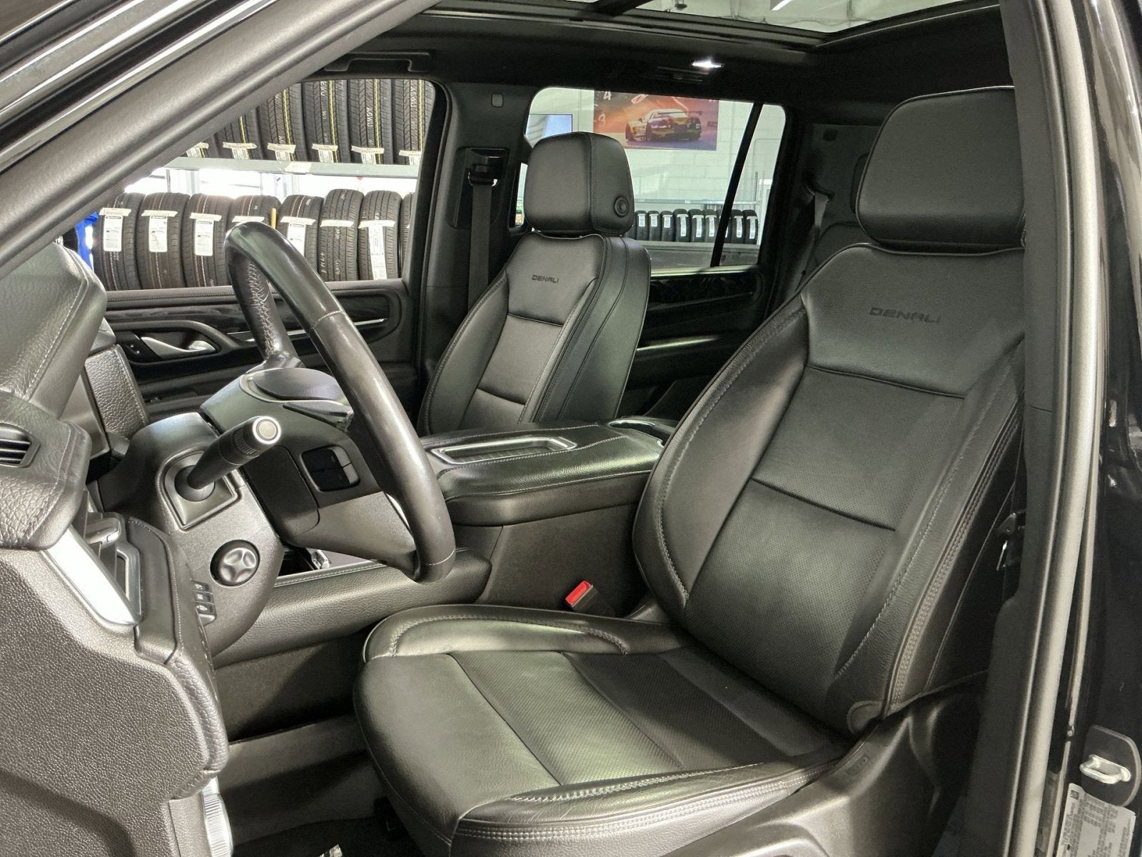 2023 GMC Yukon XL Denali