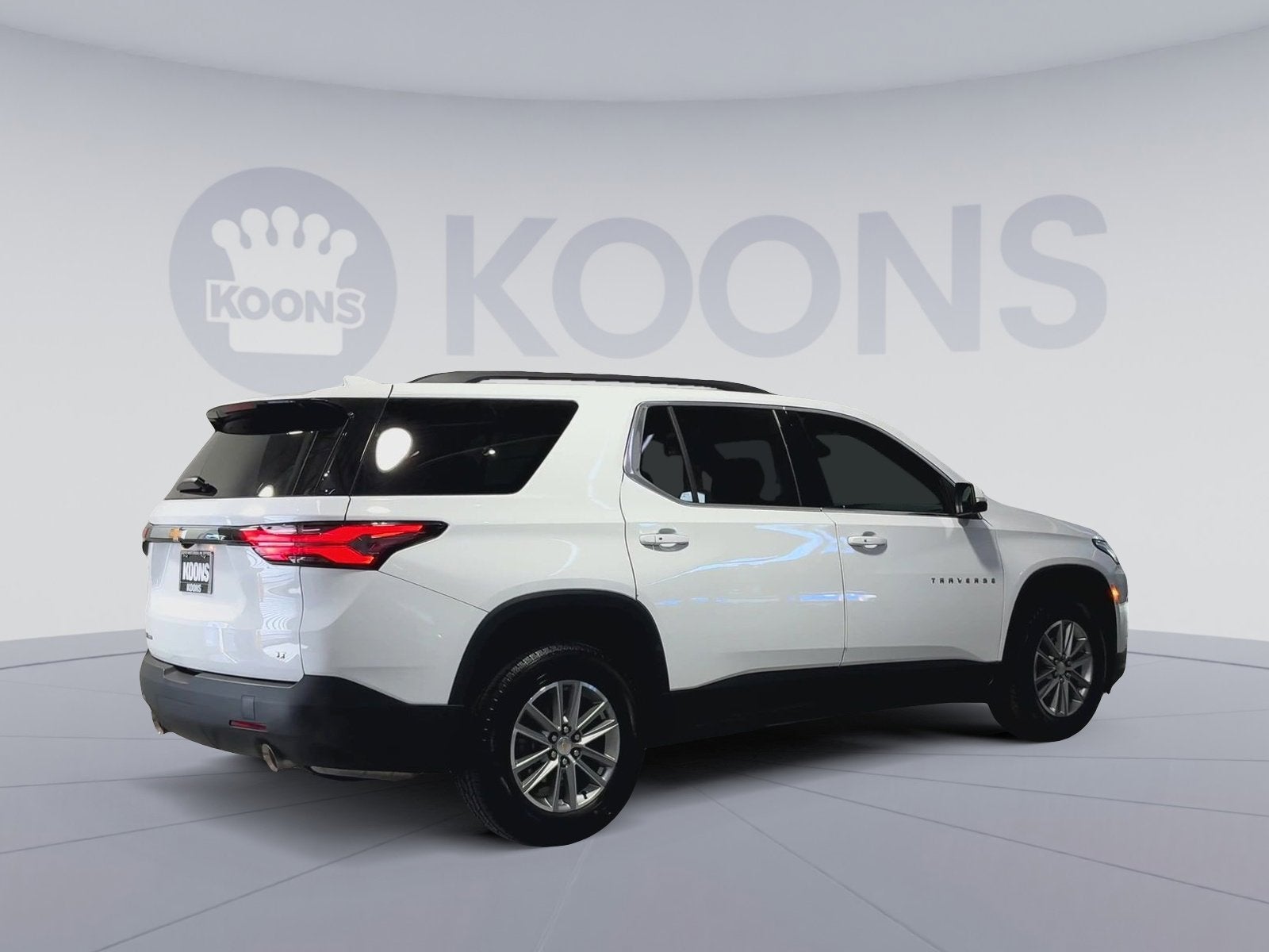 2023 Chevrolet Traverse LT Cloth