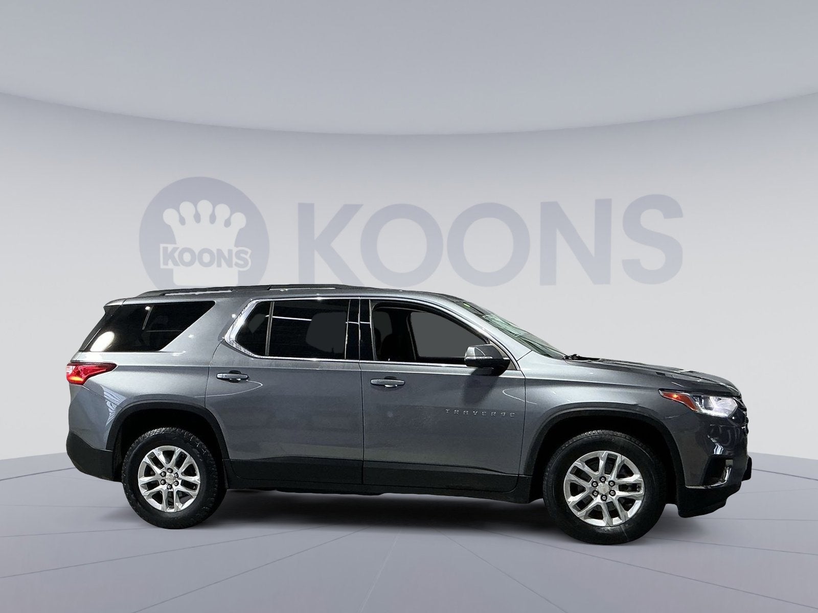 2021 Chevrolet Traverse LT Cloth