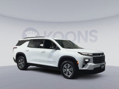 2025 Chevrolet Traverse LT