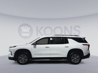 2025 Chevrolet Traverse LT