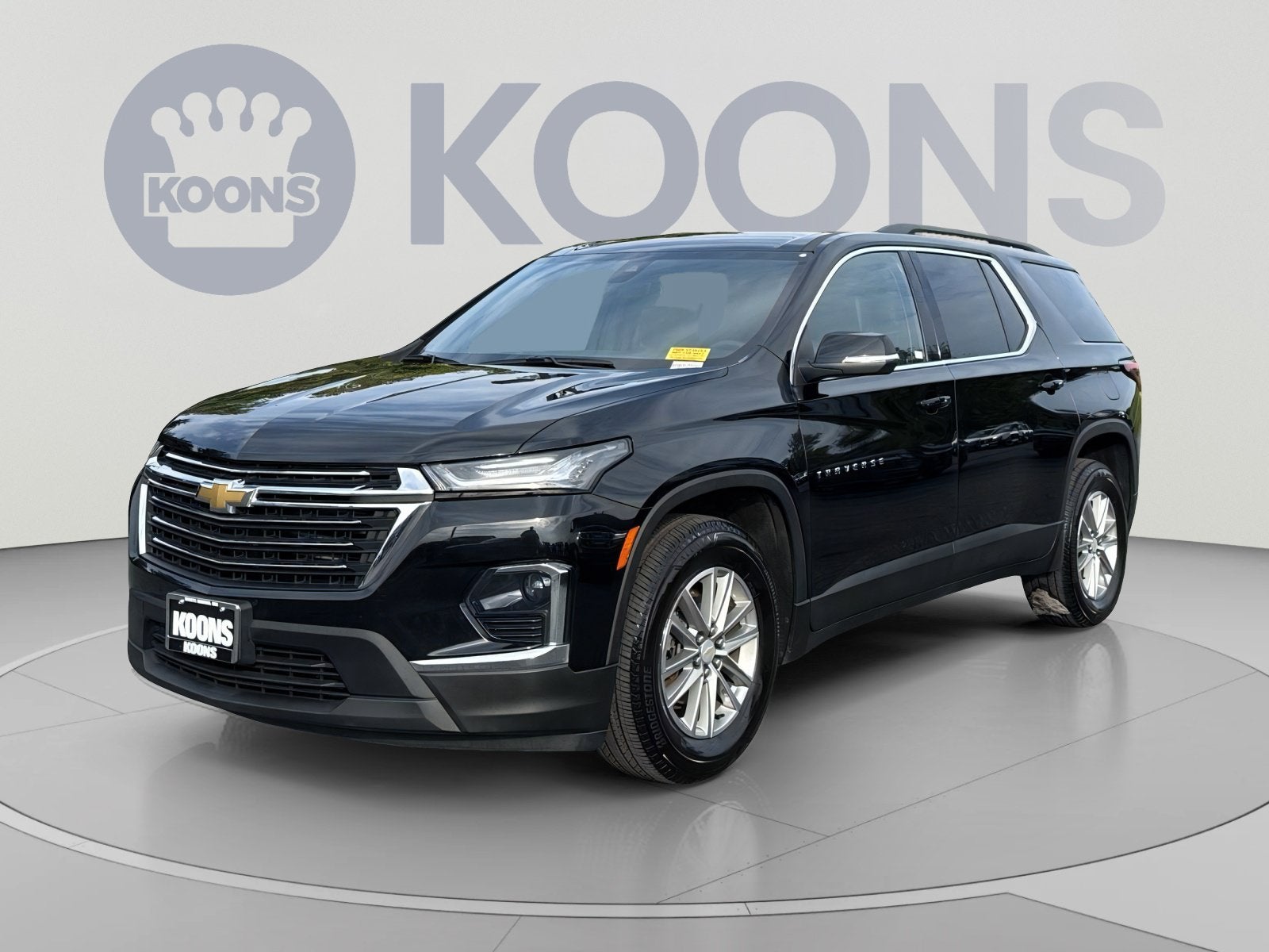2023 Chevrolet Traverse LT Leather