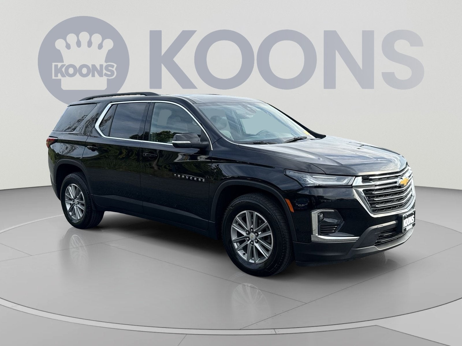 2023 Chevrolet Traverse LT Leather