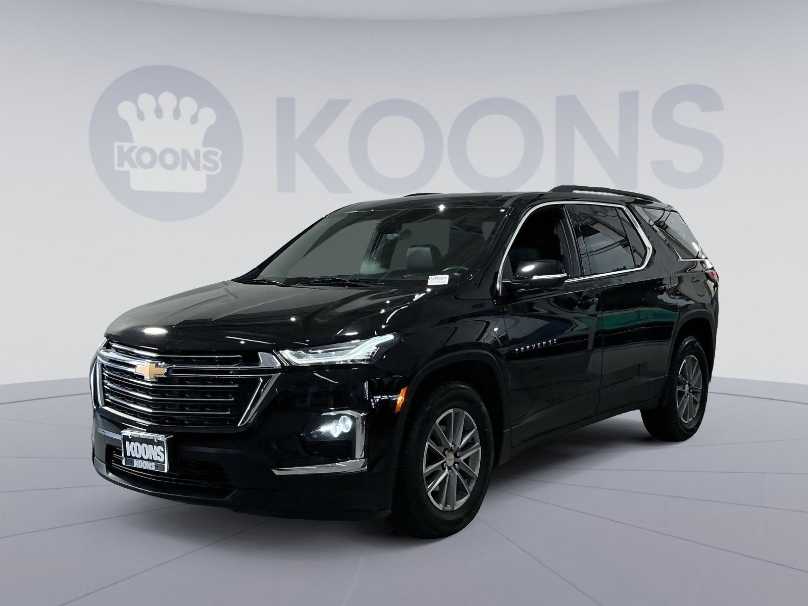 2023 Chevrolet Traverse LT Leather