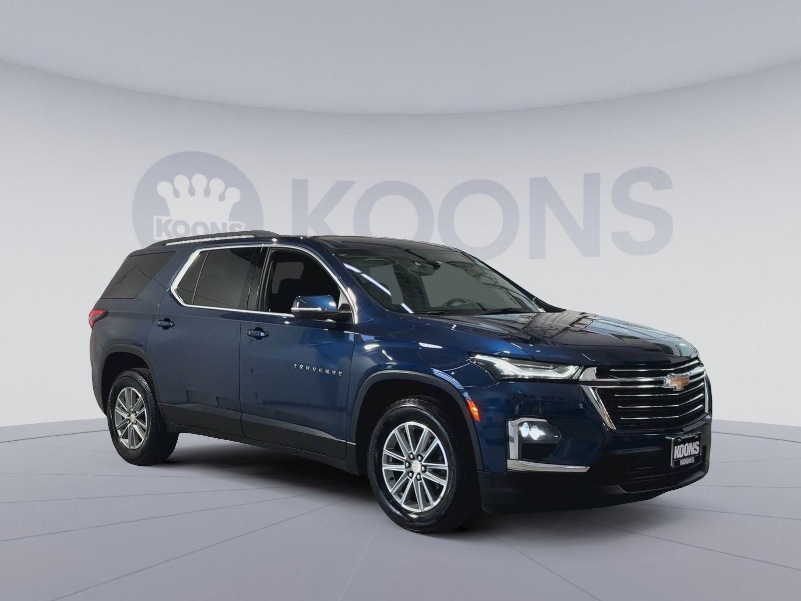 2023 Chevrolet Traverse LT Leather