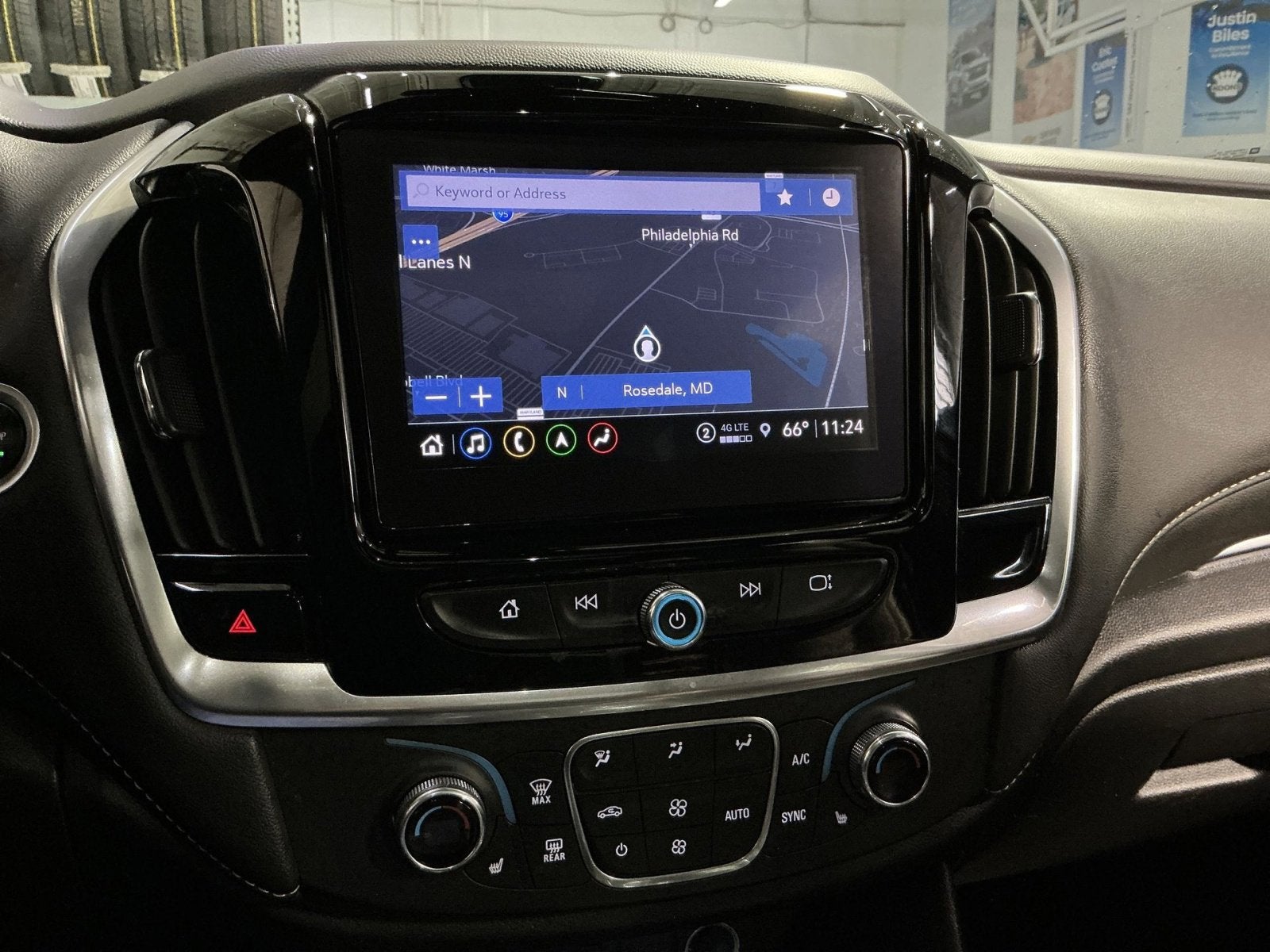 2022 Chevrolet Traverse LT Leather