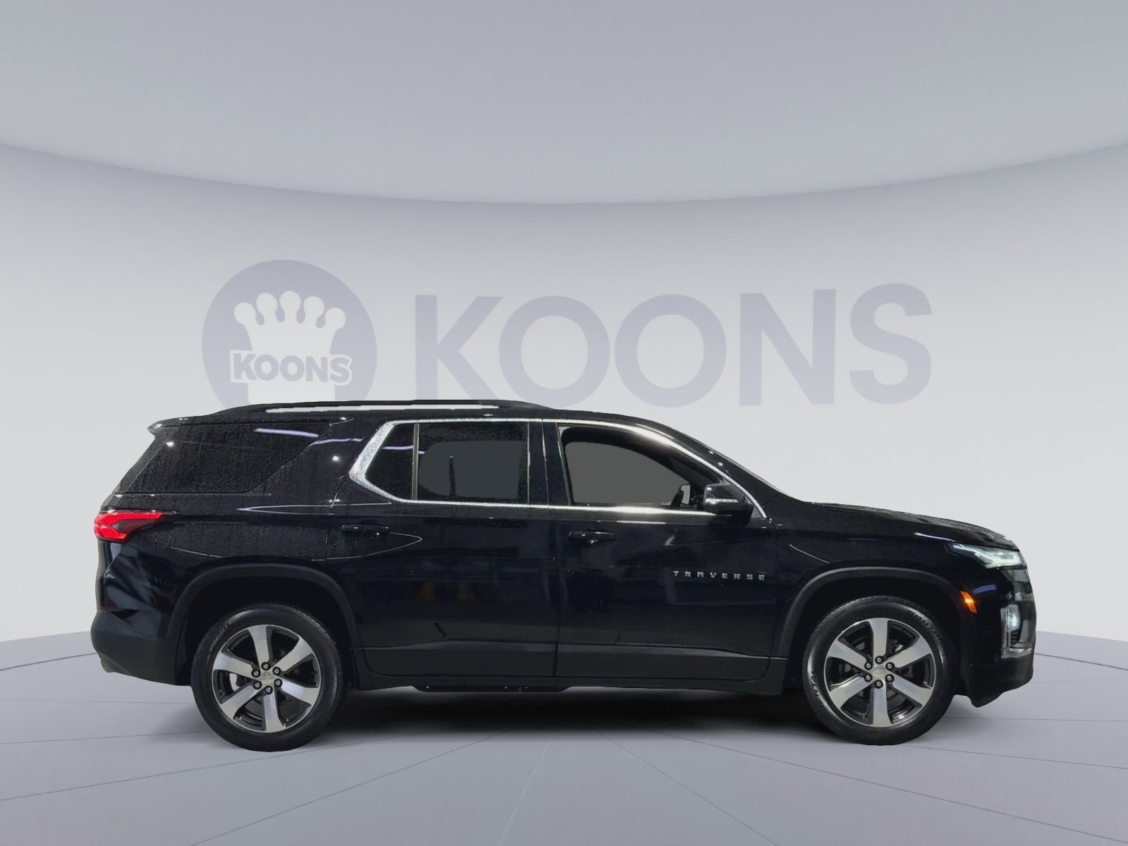 2022 Chevrolet Traverse LT Leather
