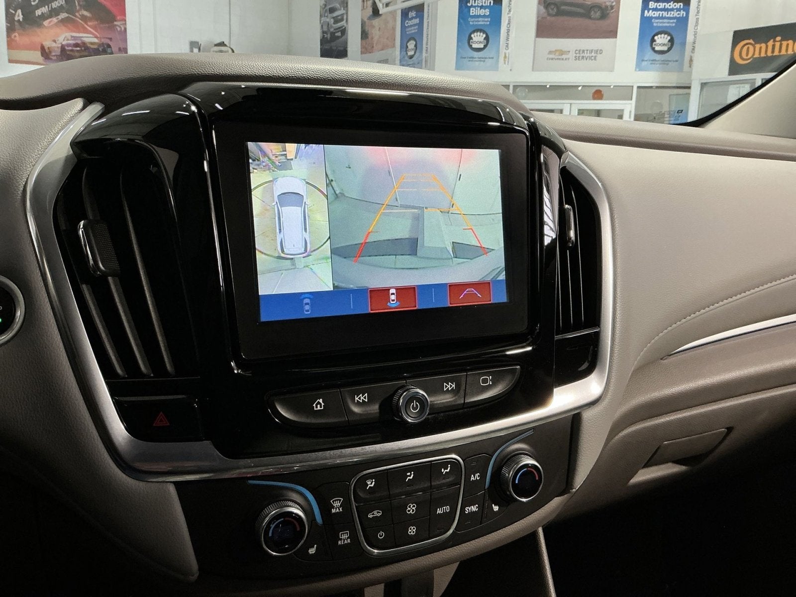 2019 Chevrolet Traverse LT Leather