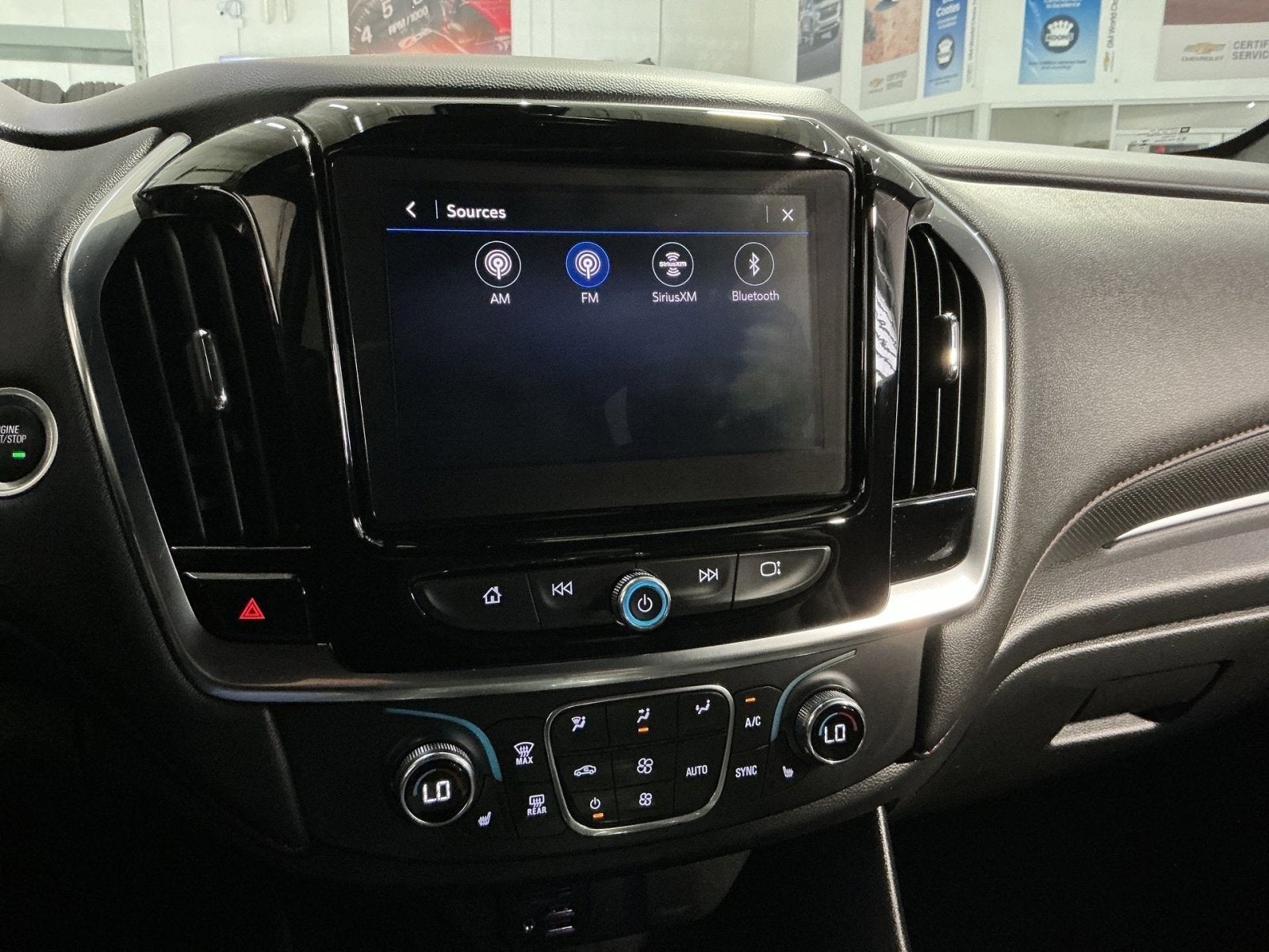 2023 Chevrolet Traverse RS