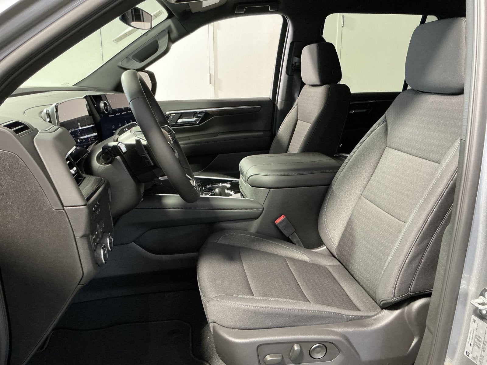 2026 Chevrolet Tahoe LS - Photo 11