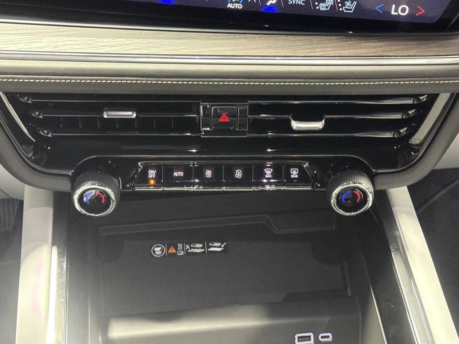 2026 Chevrolet Tahoe Premier - Photo 19