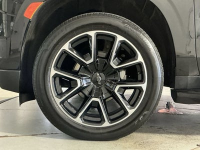 2023 Chevrolet Suburban RST