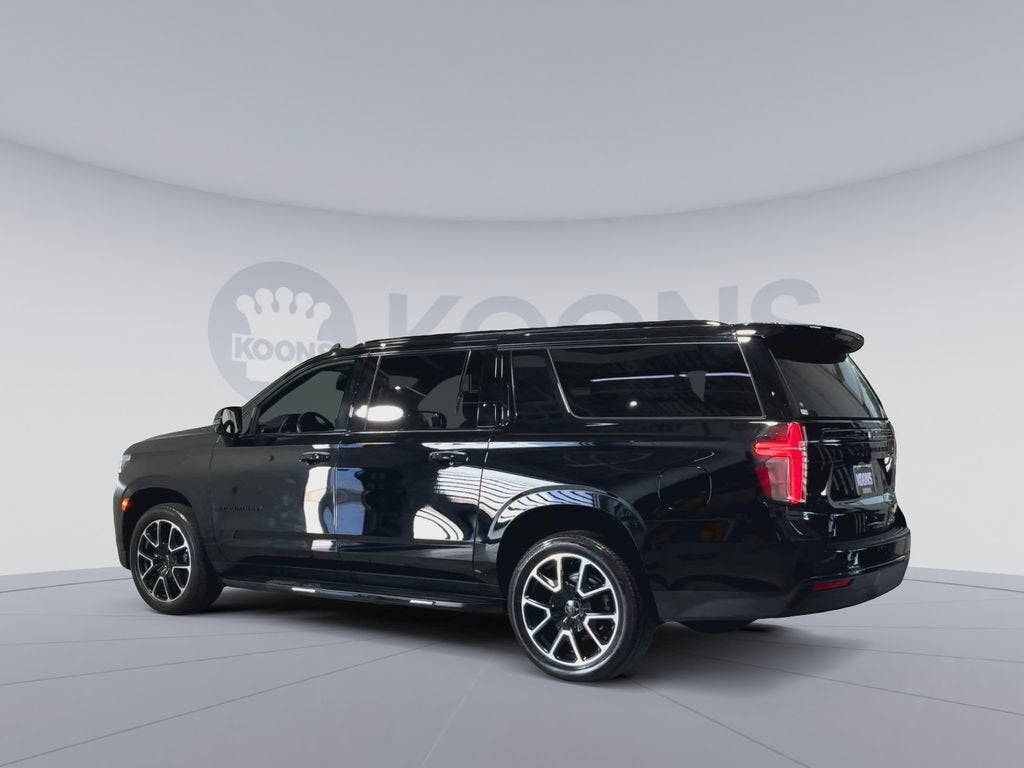 2023 Chevrolet Suburban RST