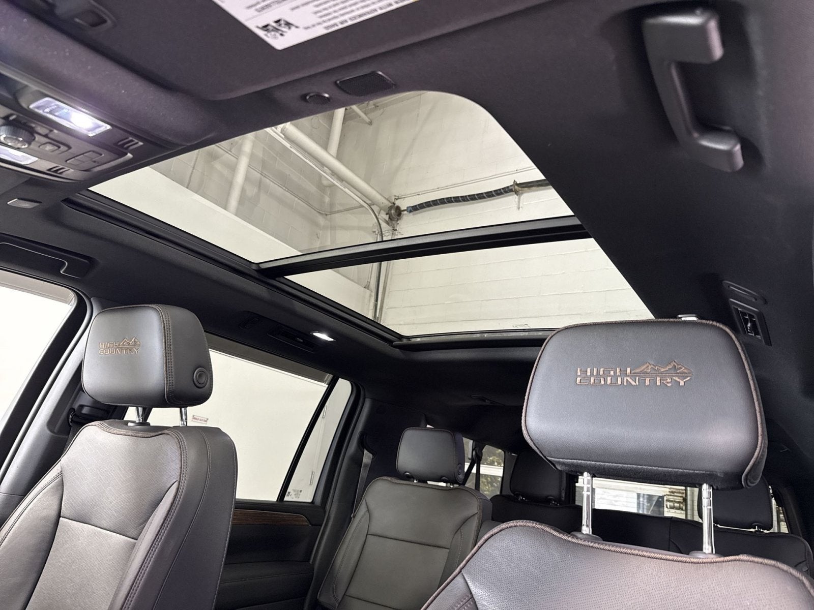2023 Chevrolet Suburban High Country