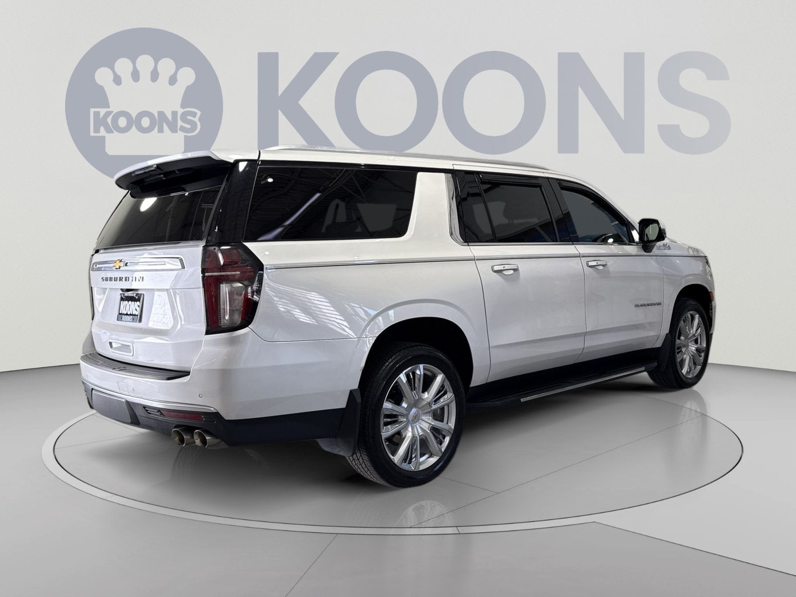 2023 Chevrolet Suburban High Country