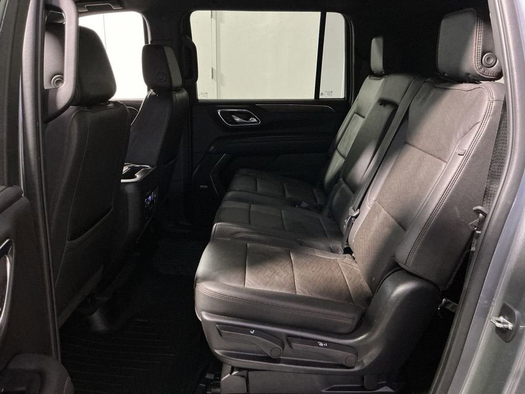 2022 Chevrolet Suburban High Country
