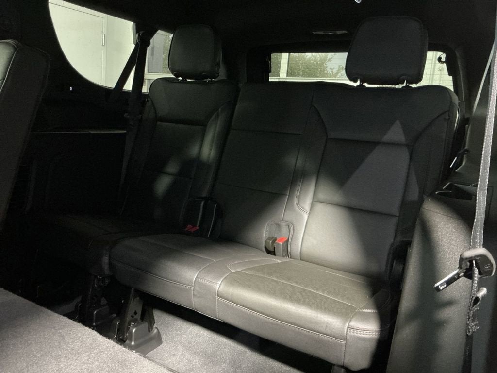 2022 Chevrolet Suburban High Country