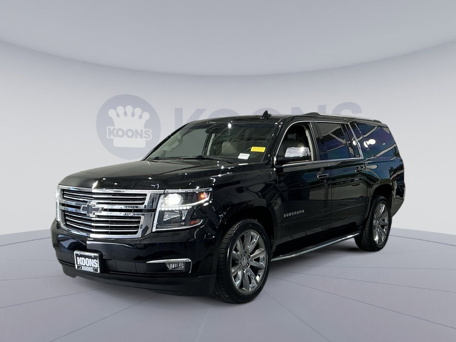 2019 Chevrolet Suburban 4WD 1500 Premier's photo