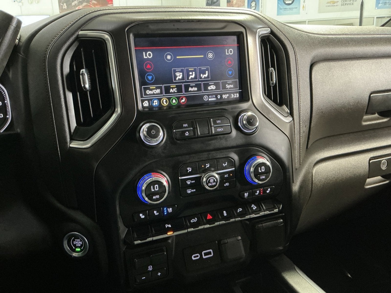 2023 GMC Sierra 2500 HD AT4