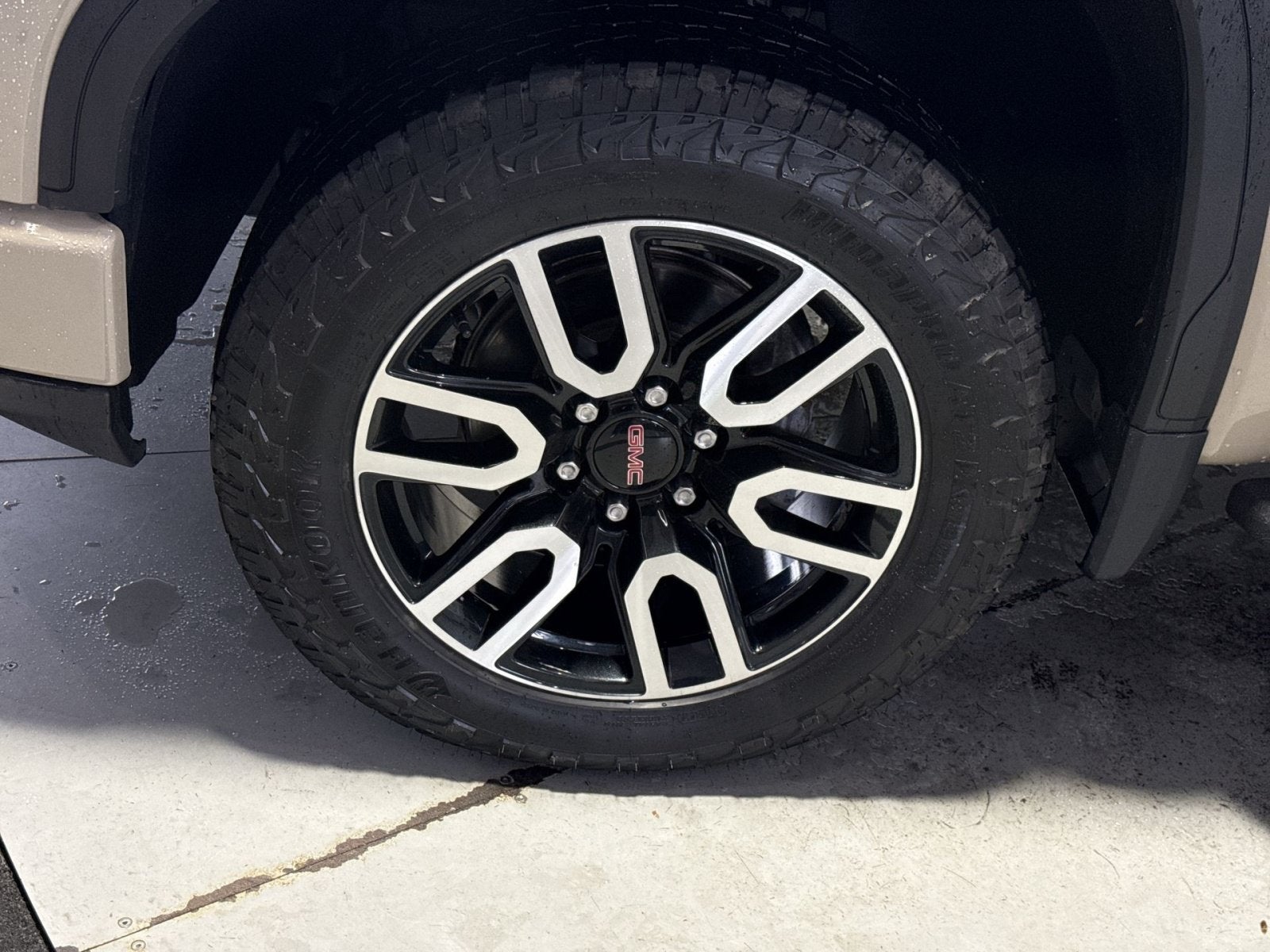 2023 GMC Sierra 1500 AT4