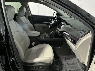 2022 Cadillac XT4 Luxury